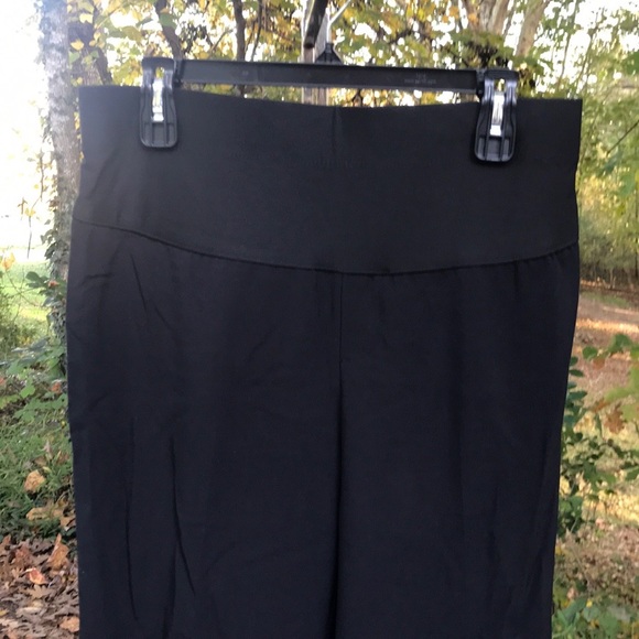 NWT Duo Maternity All Around Panel Cuffed Capris M - Picture 3 of 11